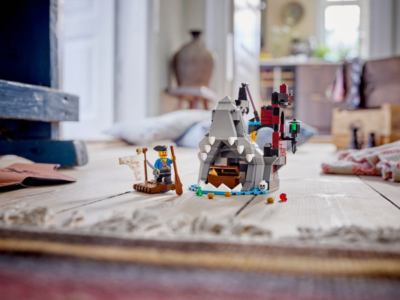 LEGO Creator 40597 Scary Pirate Island