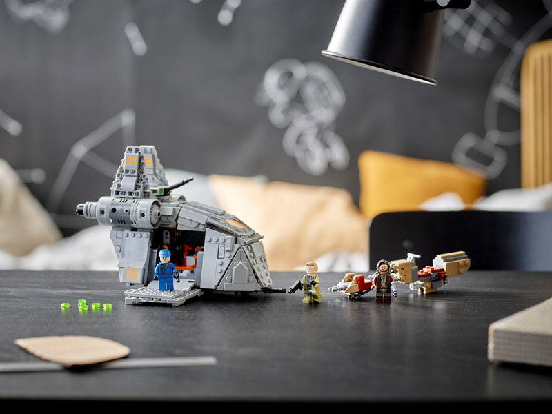LEGO Star Wars 75338 Ambush on Ferrix