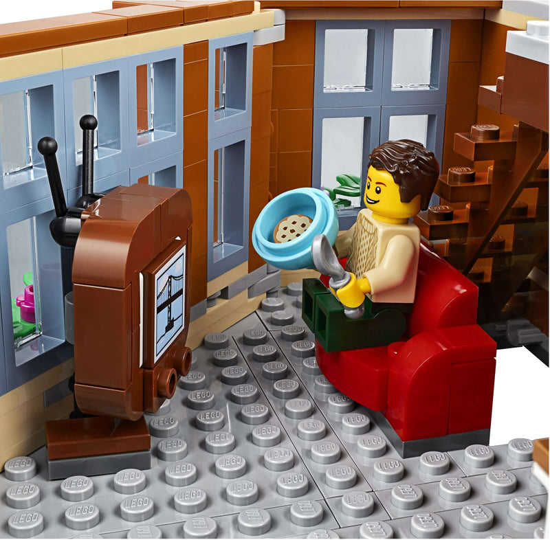 LEGO Creator 10264 Corner Garage