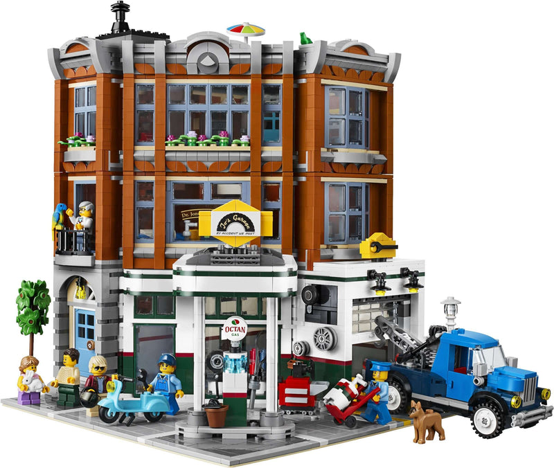 LEGO Creator 10264 Corner Garage modular building