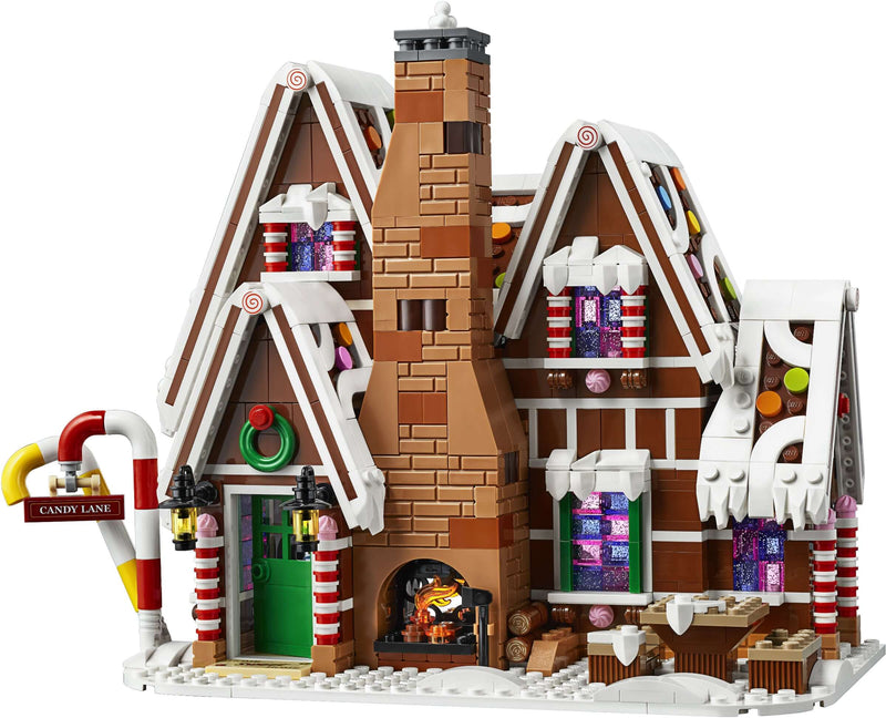 LEGO Creator 10267 Gingerbread House building