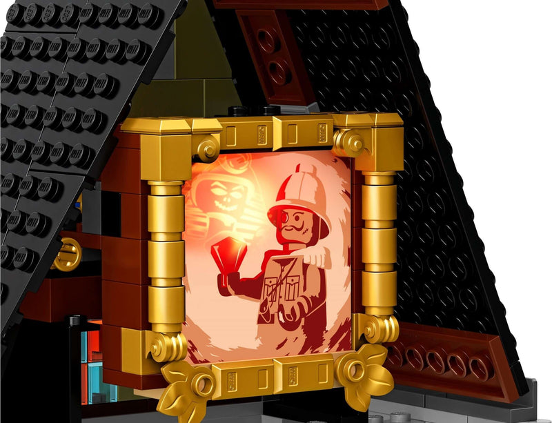 LEGO Creator 10273 Haunted House