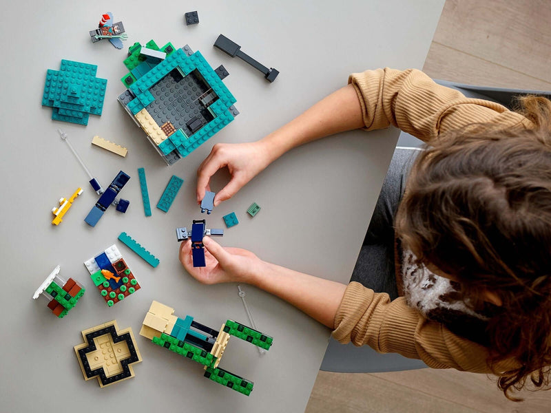 LEGO Minecraft 21173 The Sky Tower