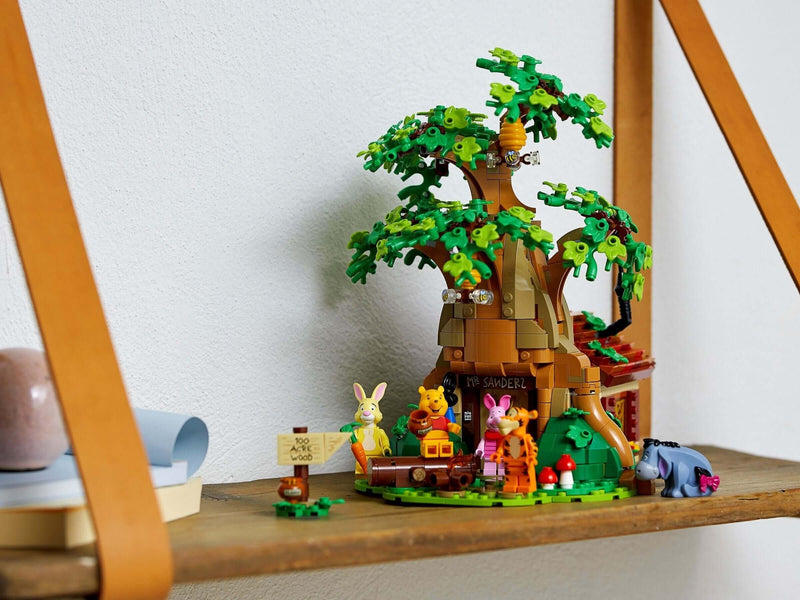LEGO Ideas 21326 Winnie the Pooh display