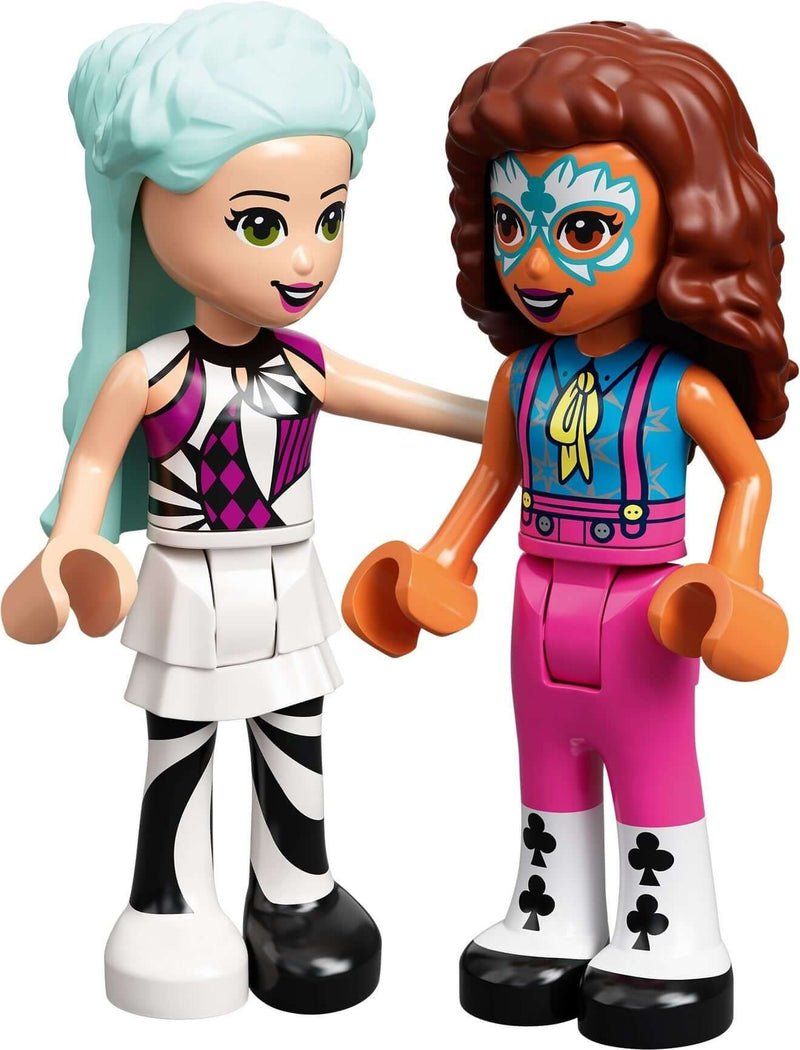 LEGO Friends 41686 Magical Acrobatics minifigures