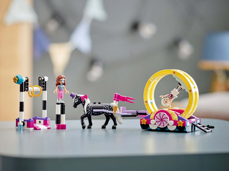 LEGO Friends 41686 Magical Acrobatics display
