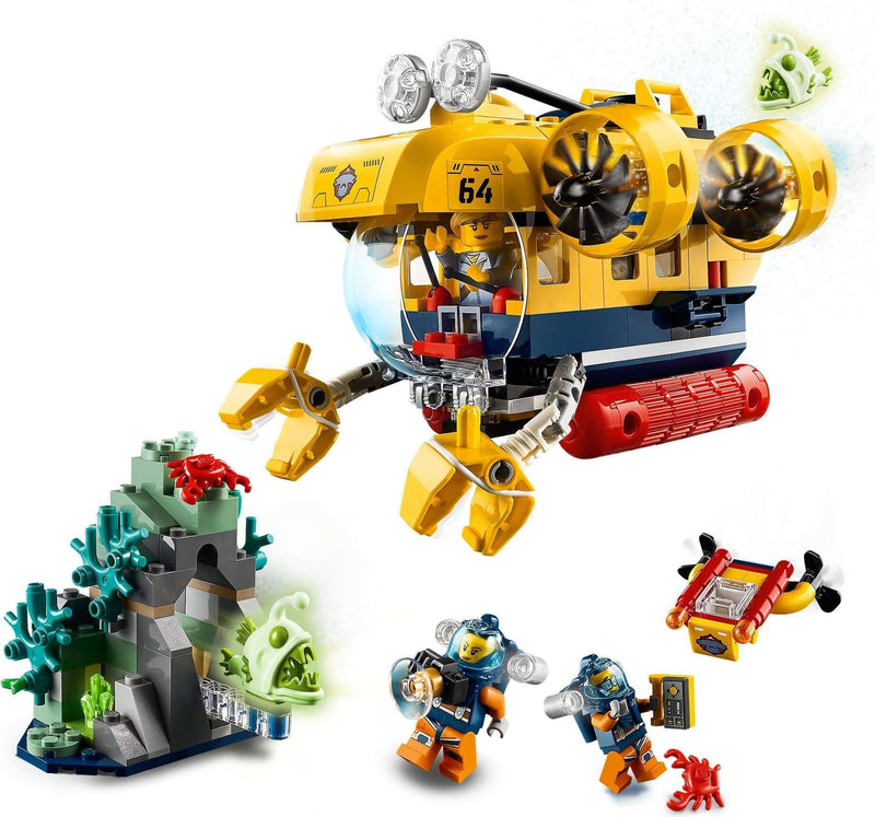 LEGO City 60264 Ocean Exploration Submarine and minifigures