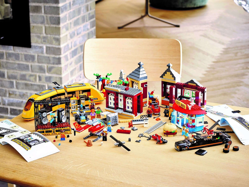 LEGO City 60271 Main Square