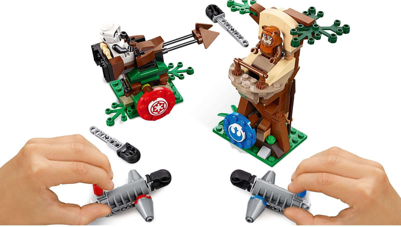 LEGO Star Wars 75238 Action Battle Endor Assault