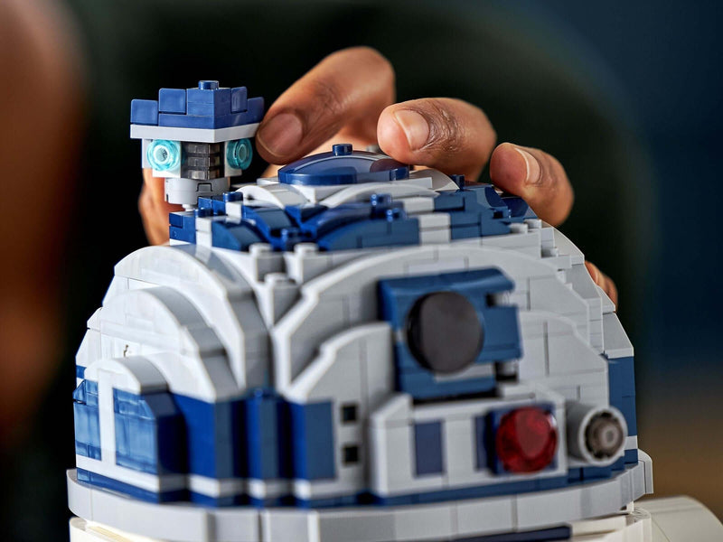 LEGO Star Wars 75308 R2-D2 (2021)