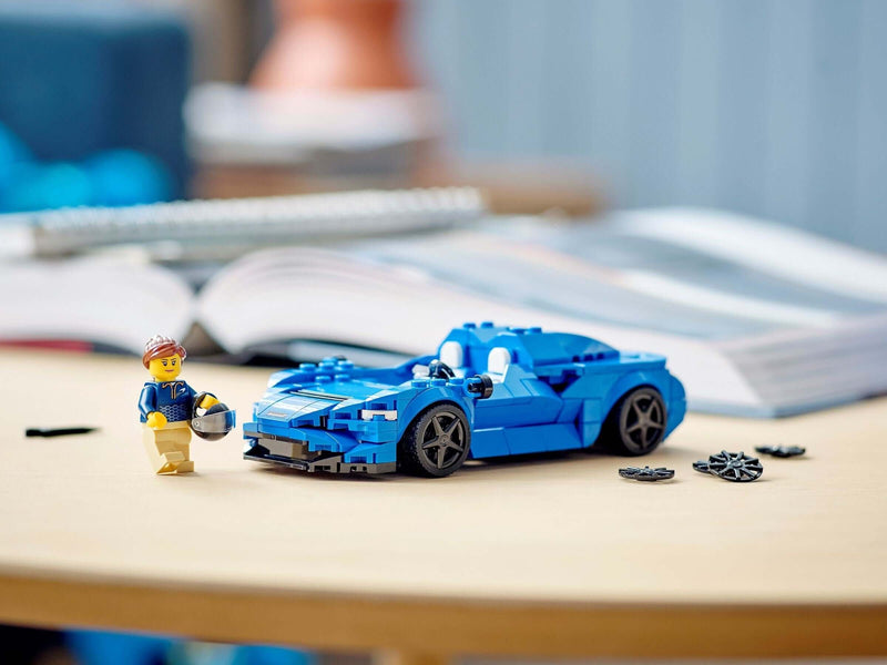 LEGO Speed Champions 76902 McLaren Elva display