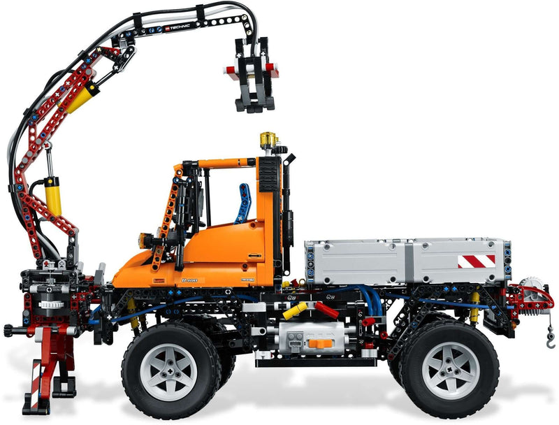 LEGO Technic 8110 Mercedes-Benz Unimog U 400