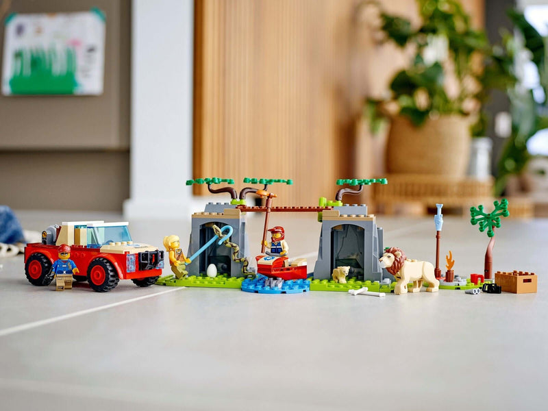 LEGO City 60301 Wildlife Rescue Off-Roader display