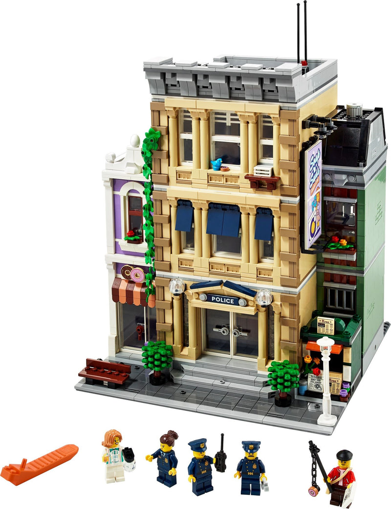 LEGO ICONS 10278 Police Station