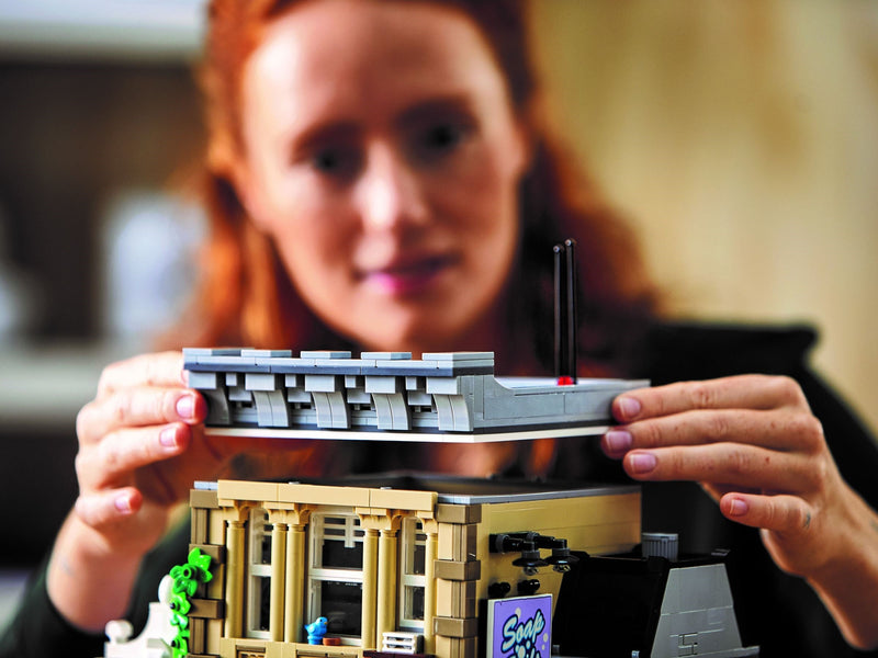 LEGO ICONS 10278 Police Station