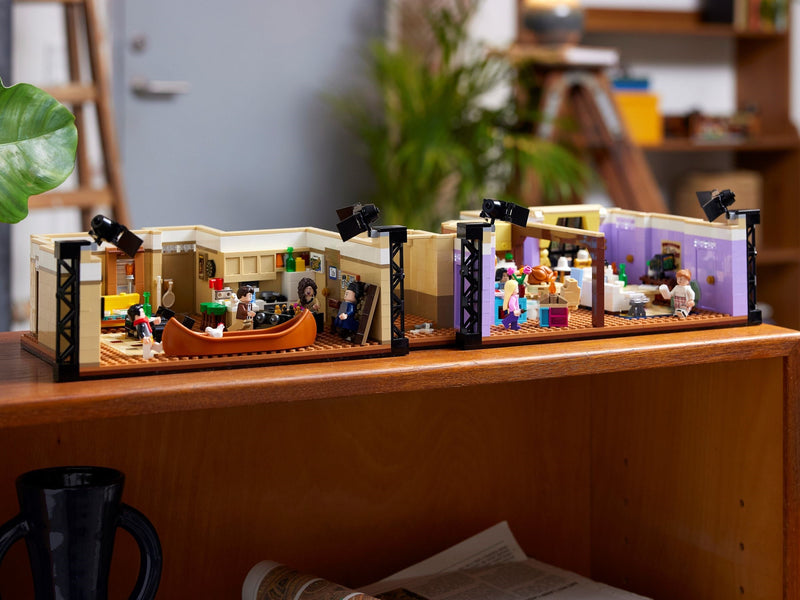 LEGO ICONS 10292 The Friends Apartments