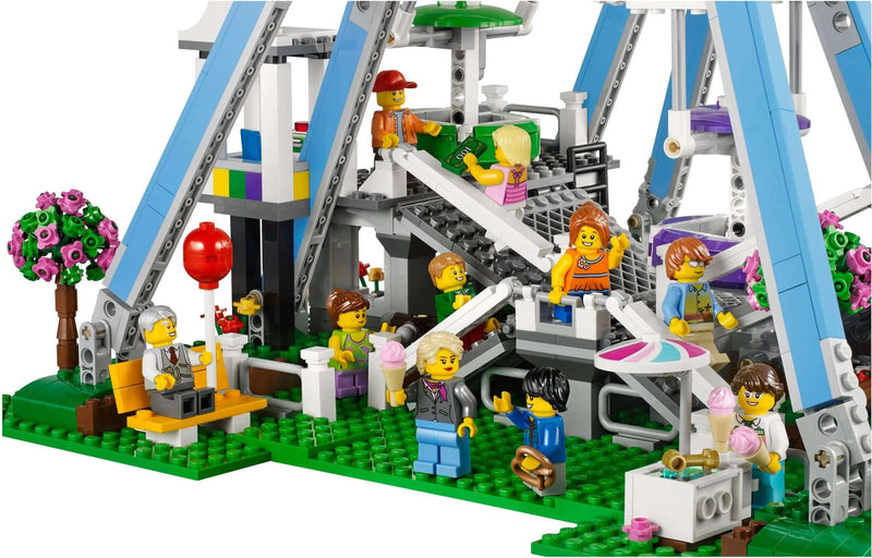 LEGO Creator 10247 Ferris Wheel minifigures