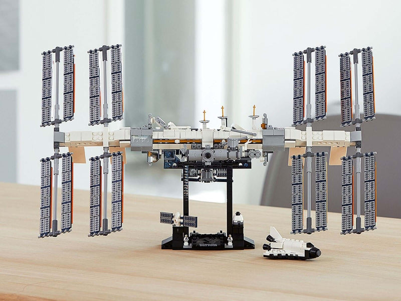 LEGO Ideas 21321 International Space Station display
