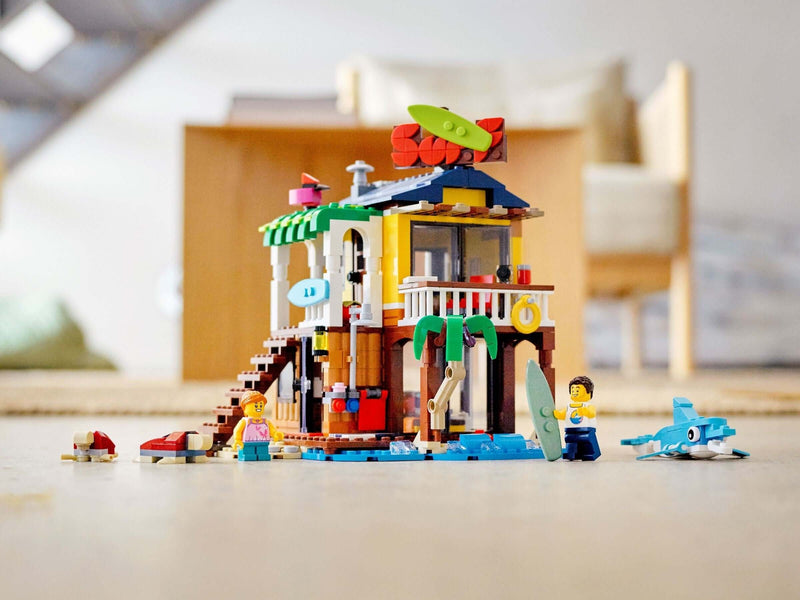 LEGO Creator 31118 Surfer Beach House display