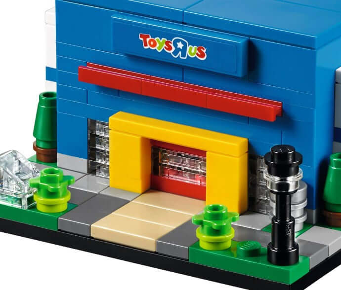 LEGO 40144 Bricktober Toys R Us Store