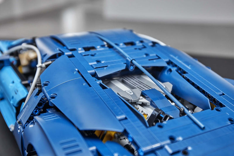 LEGO Technic 42083 Bugatti Chiron