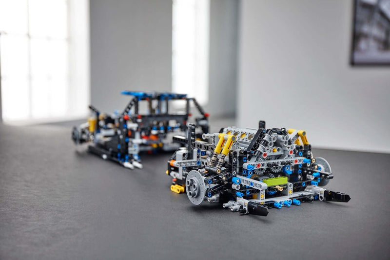 LEGO Technic 42083 Bugatti Chiron