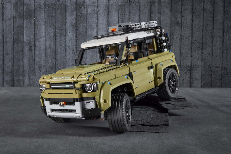 LEGO Technic 42110 Land Rover Defender