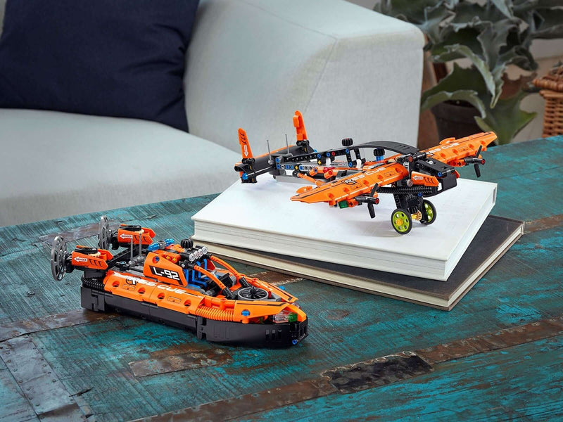 LEGO Technic 42120 Rescue Hovercraft