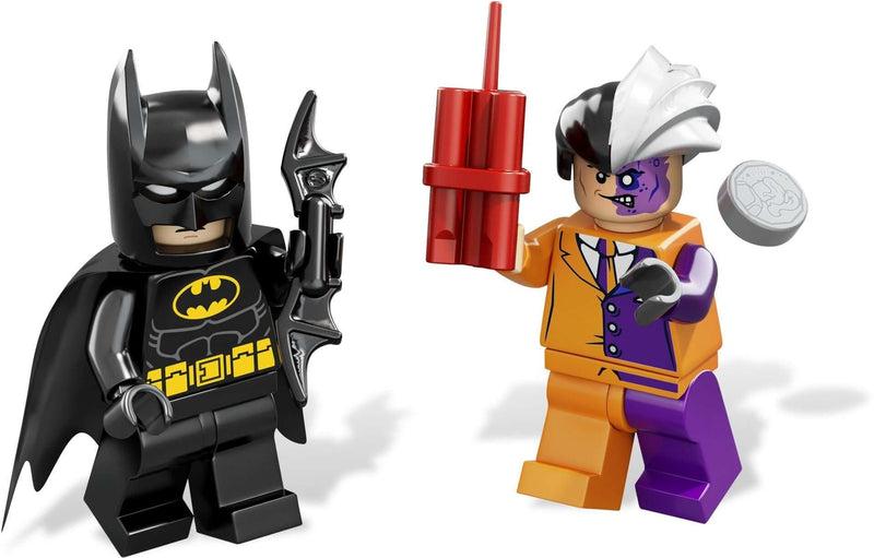 LEGO DC Comics Super Heroes 6864 Batmobile and the Two-Face Chase