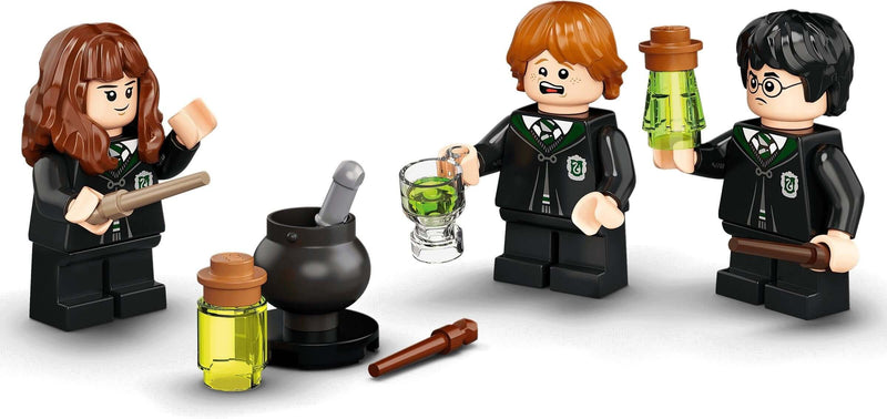 LEGO Harry Potter 76386 Hogwarts: Polyjuice Potion Mistake minifigures