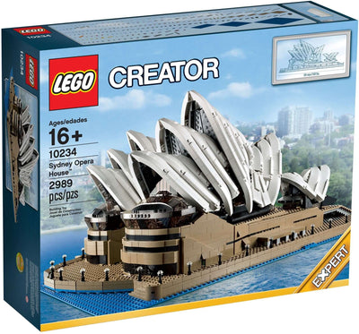 LEGO Creator 10234 Sydney Opera House front box art