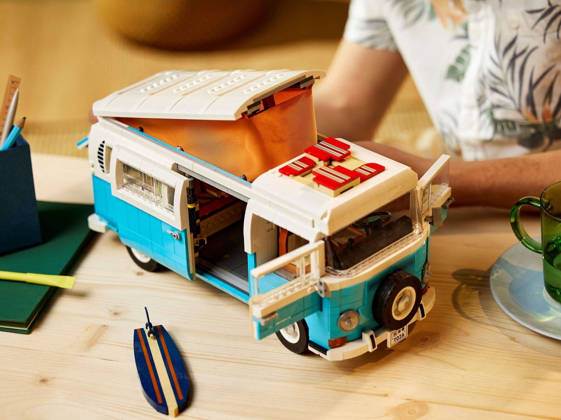 LEGO Creator 10279 Volkswagen T2 Camper Van | Brickollector NZ