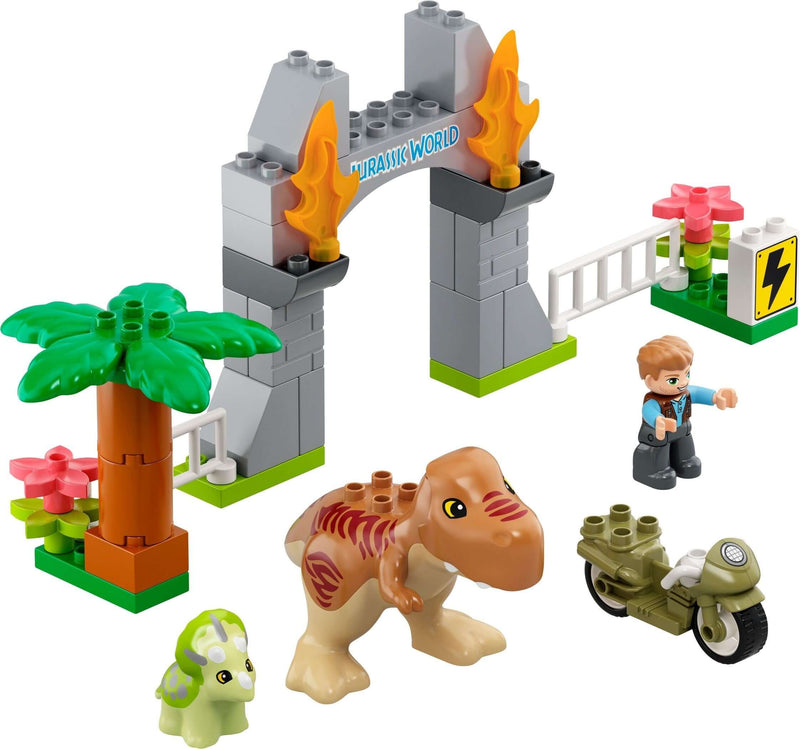 LEGO DUPLO 10939 T. rex and Triceratops Dinosaur Breakout