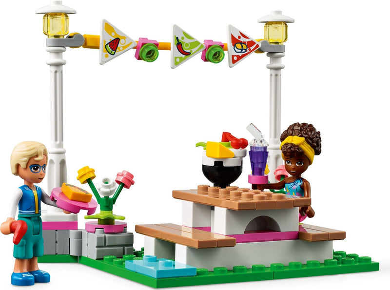 LEGO Friends 41701 Street Food Market