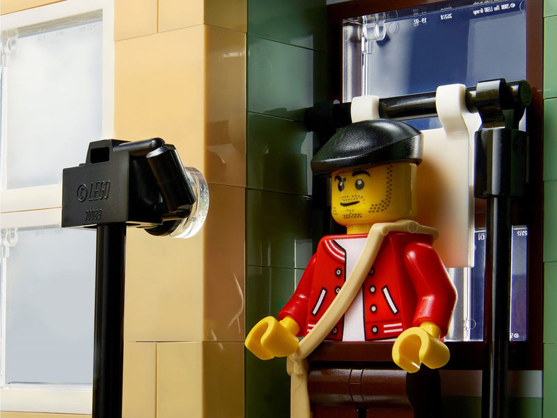LEGO ICONS 10278 Police Station