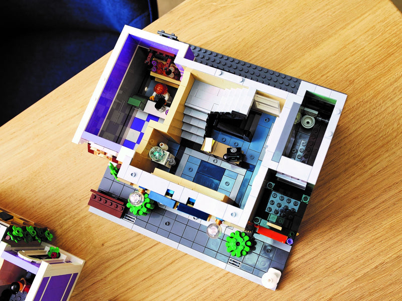 LEGO ICONS 10278 Police Station