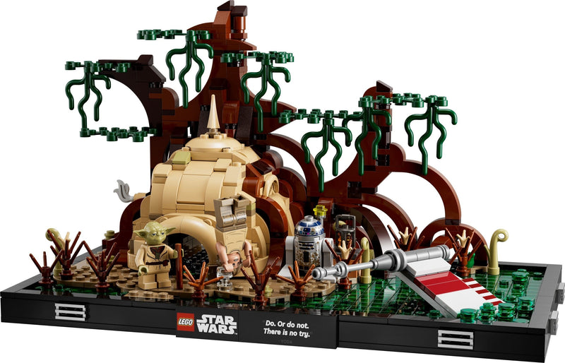 LEGO Star Wars 75330 Dagobah Jedi Training Diorama