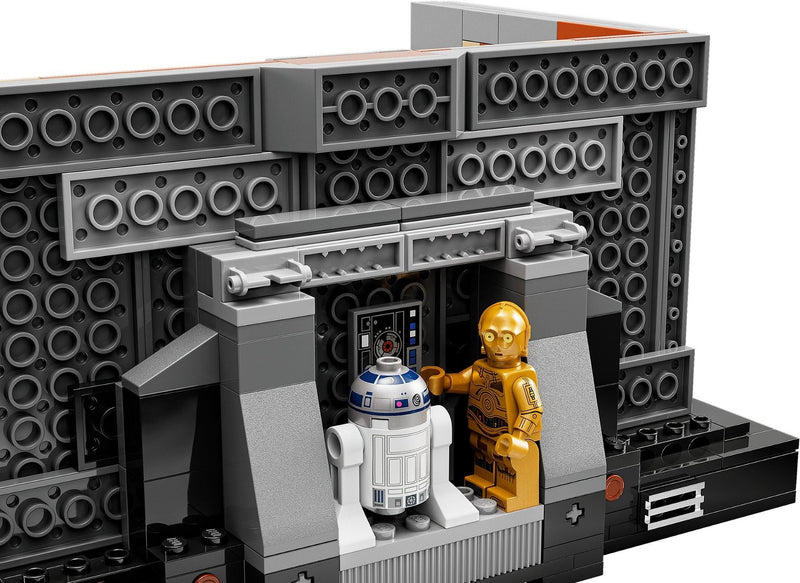 LEGO Star Wars 75339 Death Star Trash Compactor Diorama