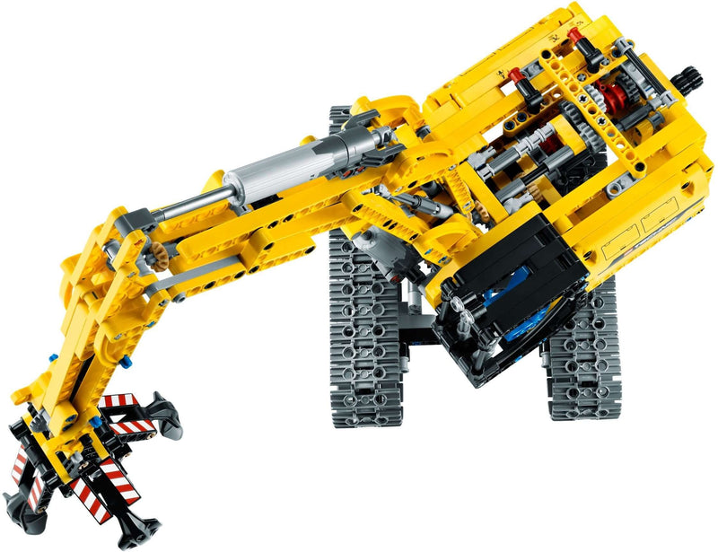LEGO Technic 42006 Excavator